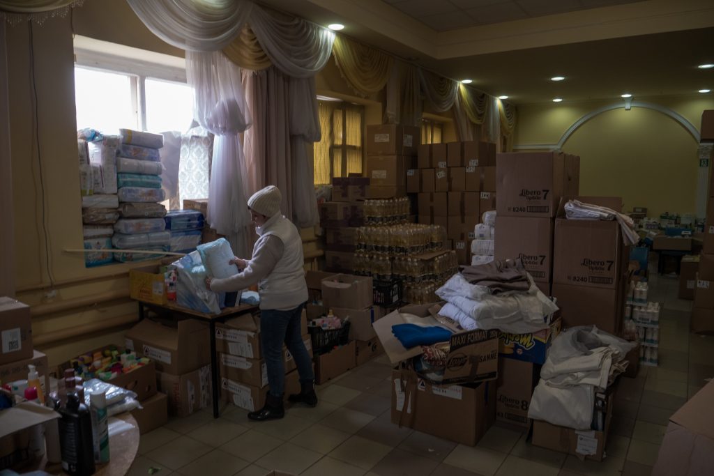 Emergenza Ucraina, aiuti umanitari.  Distribuzione pacchi alimentari AVSI WFP