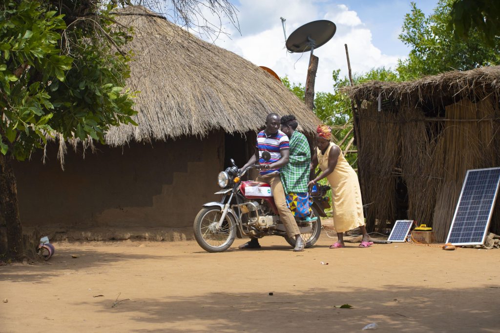 Progetto di AVSI in Uganda, Africa per la salute materna e infantile