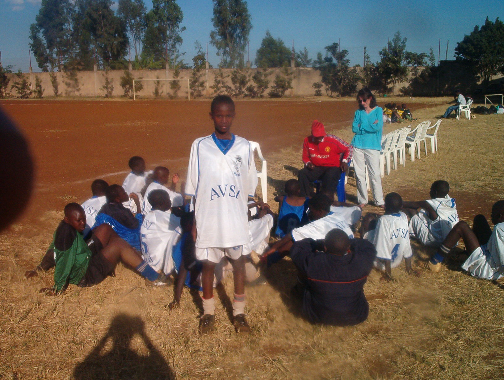 2006 - AVSI football team talk session