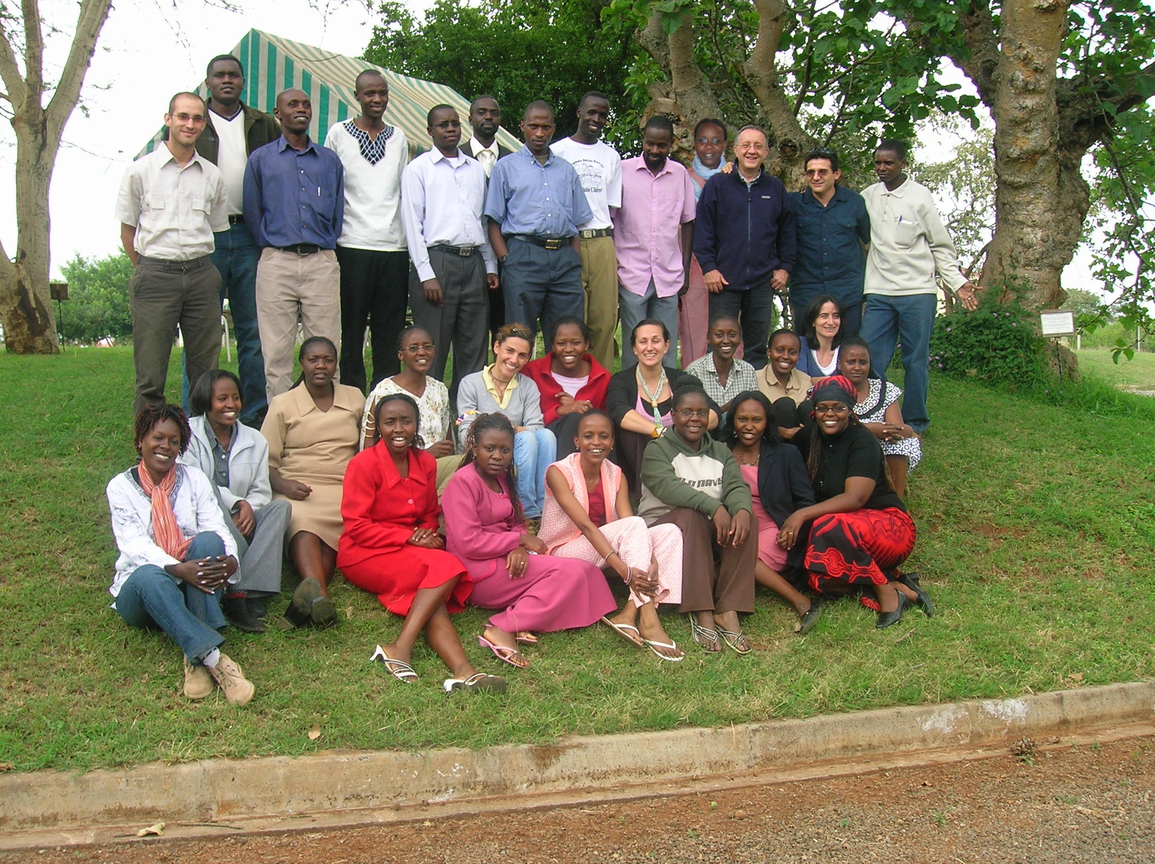 2007 - AVSI staff