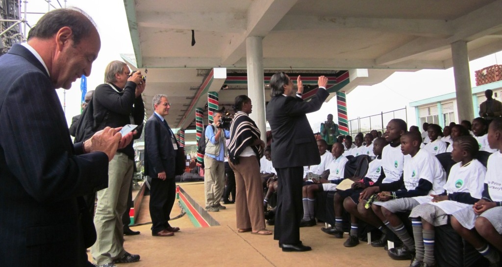 2011- 200 Little Prince School participate in a Concert Led Ricardo Muti singing Va pensiero