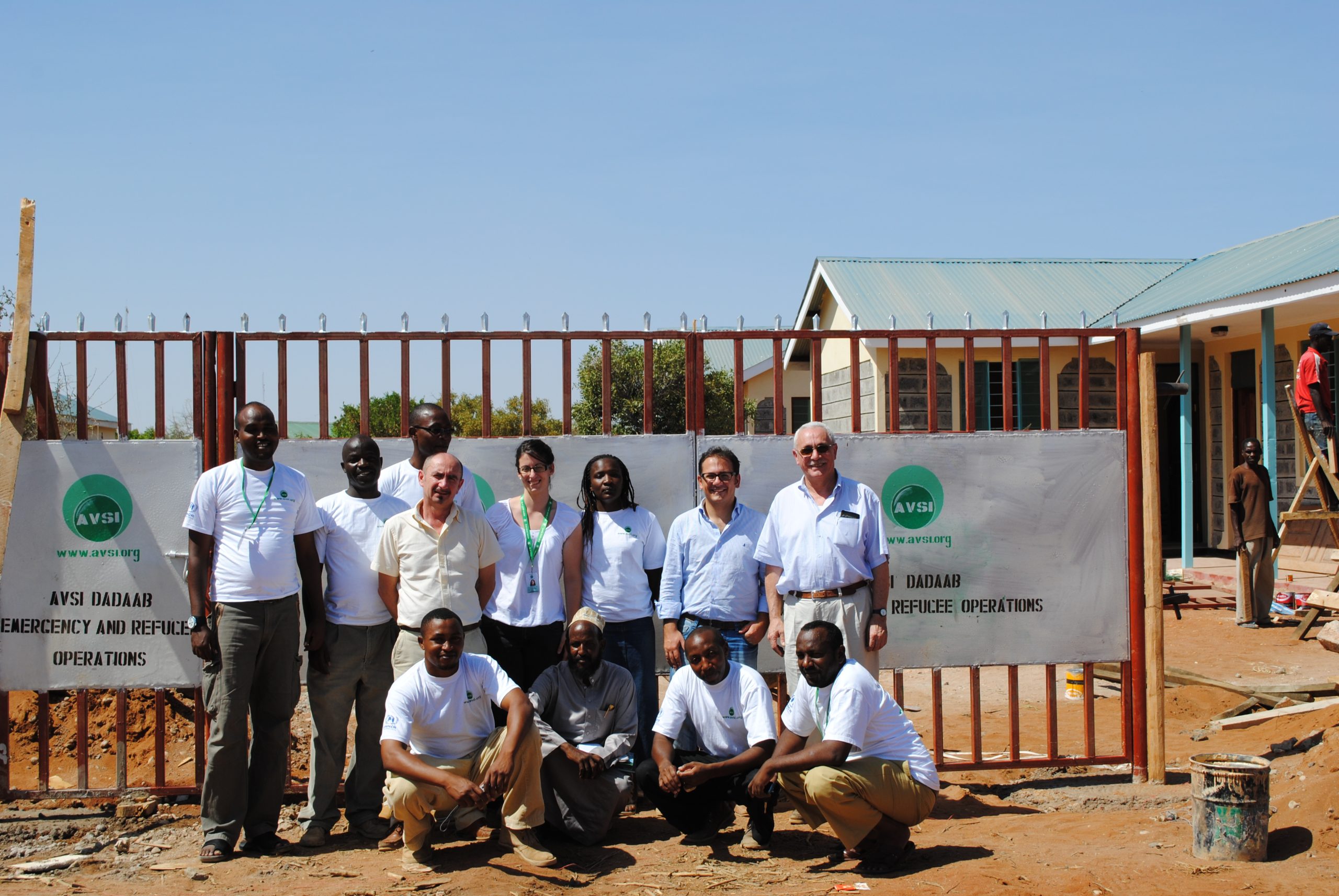 2013 - Dadaab - AVSI staff and renovation of AVSI offices