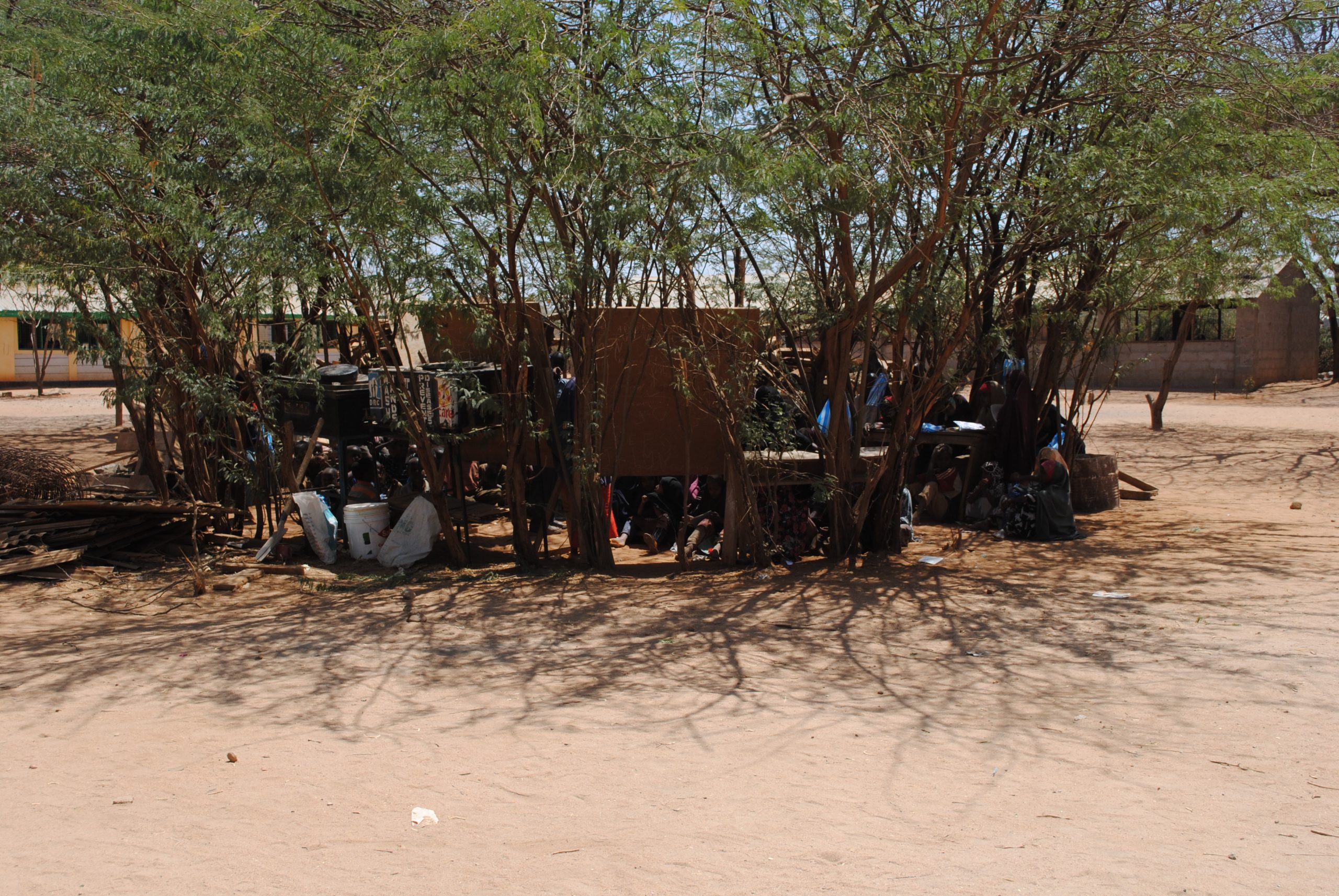 2013 - Dadaab - makeshit classroom