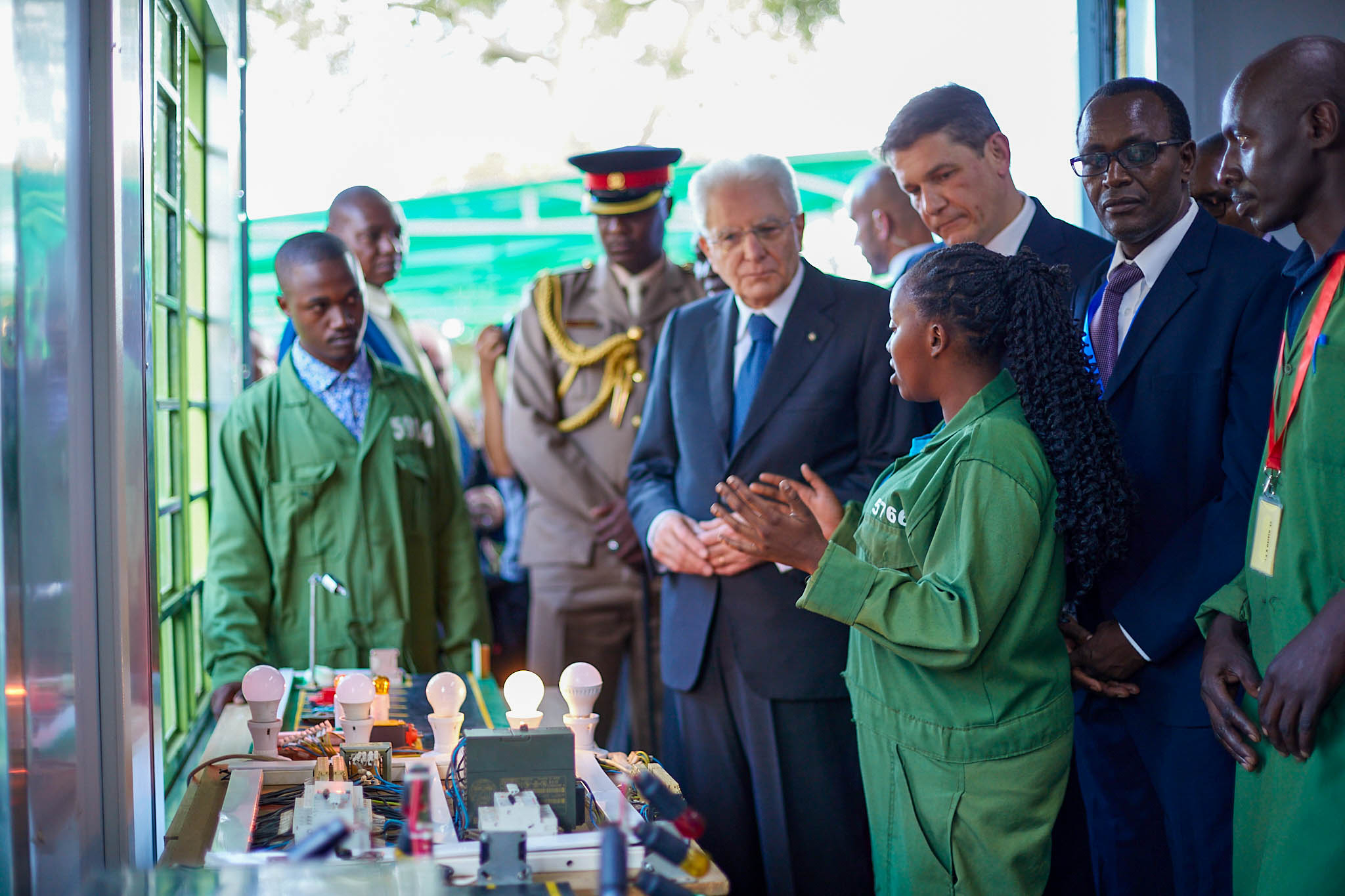 2023-One-of-the-students-explains-Light-Connectivity-to-President-Matarella