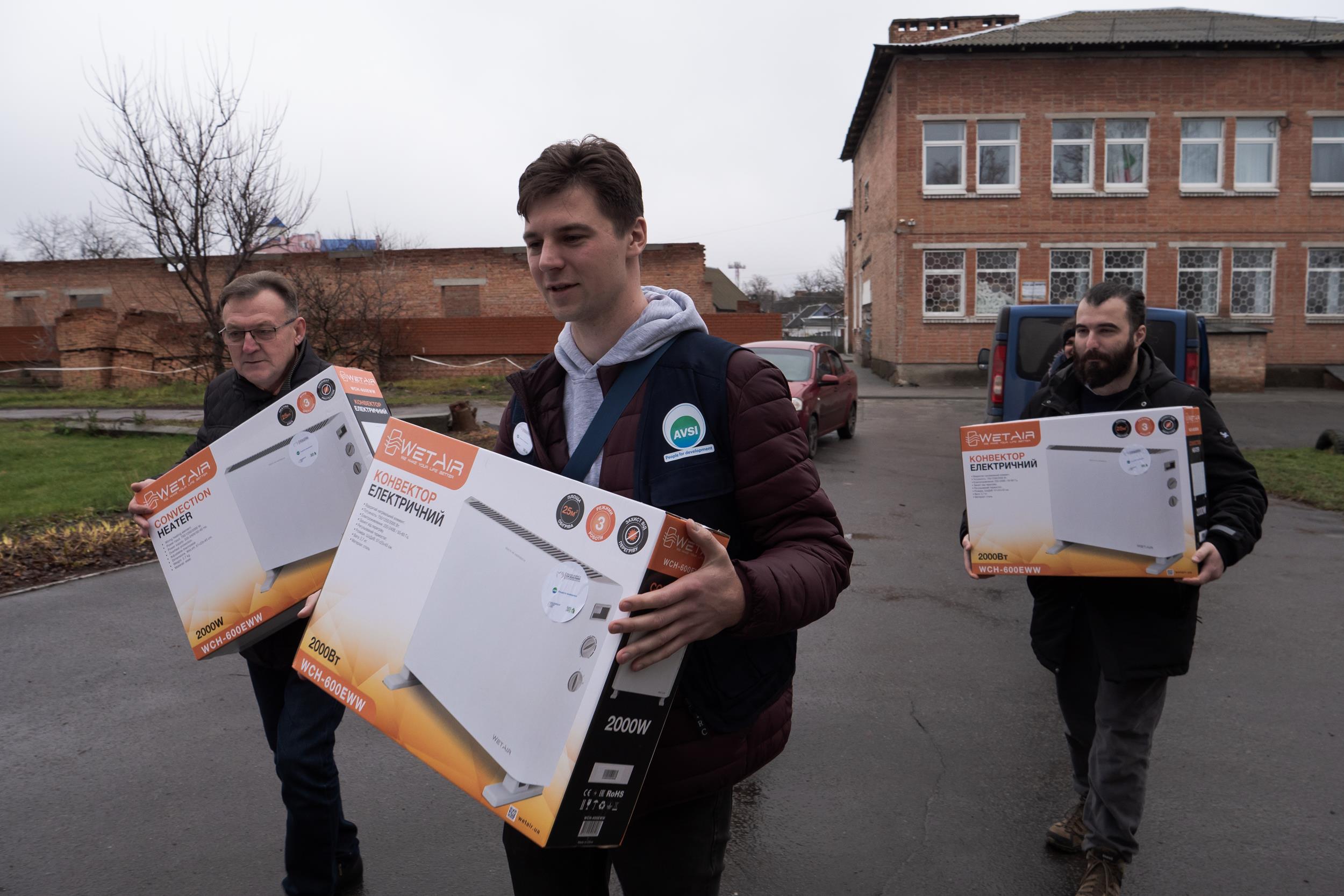Winter Kit distribution in Ukraine