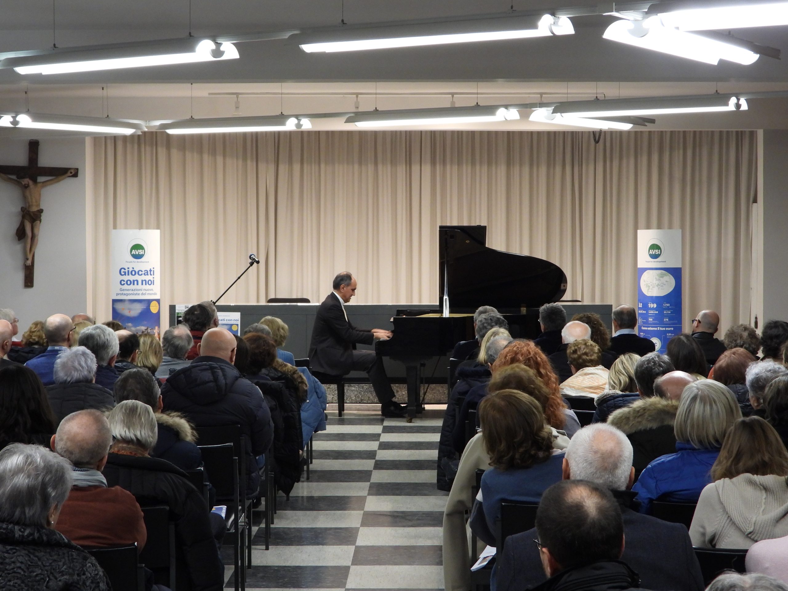 Alberto Malini, St. Blaise concert for AVSI, year 2020. Pianist don Carlo Josè Seno - Alberto Malini, concerto di S. Biagio pro AVSI, anno 2020. Pianista don Carlo Josè Seno