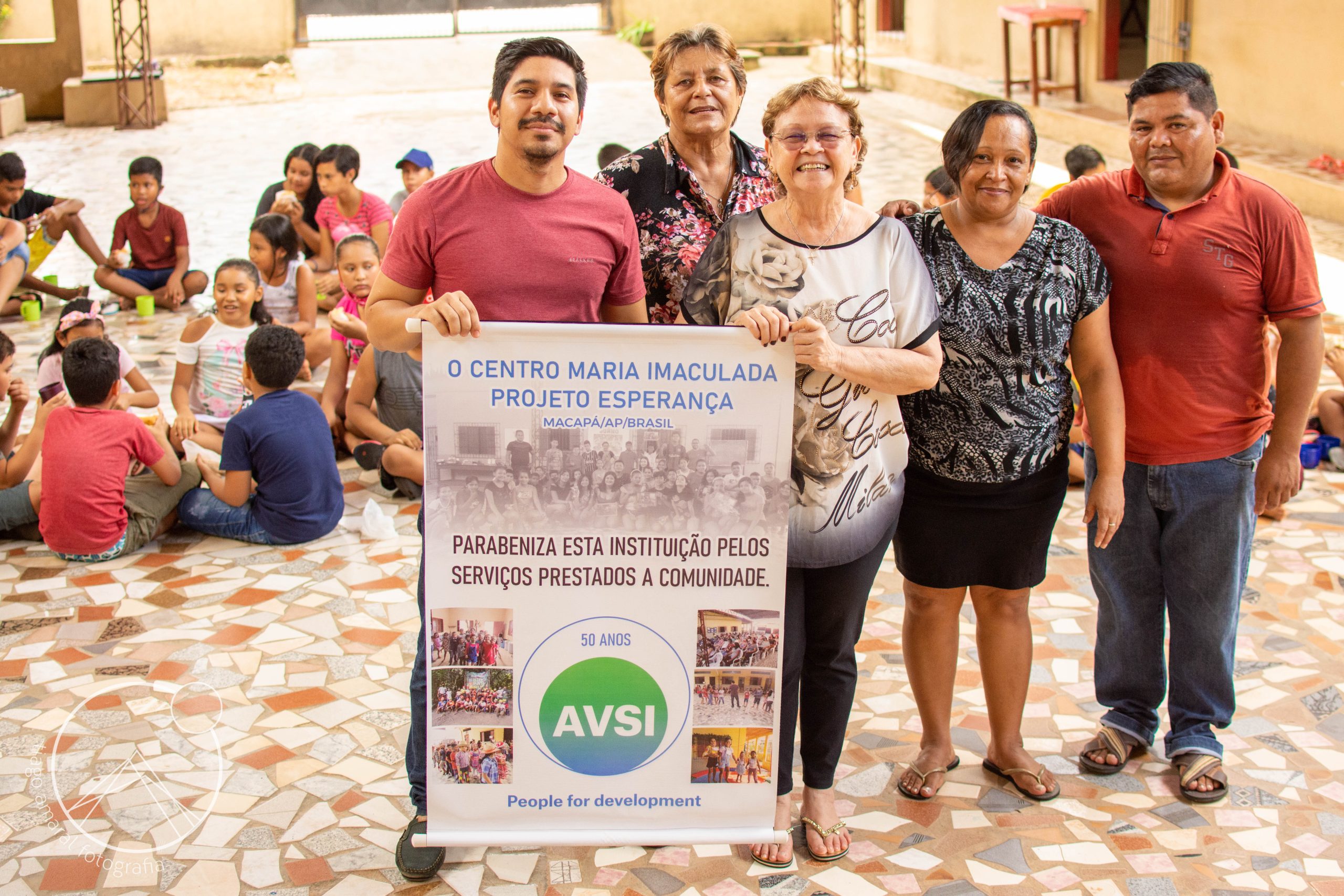 Nazaré Souza - Encaminhamos As Fotos E VÏdeos Do Centro Maria Imaculada Para A Festa De 50 Anos Da AVSI.